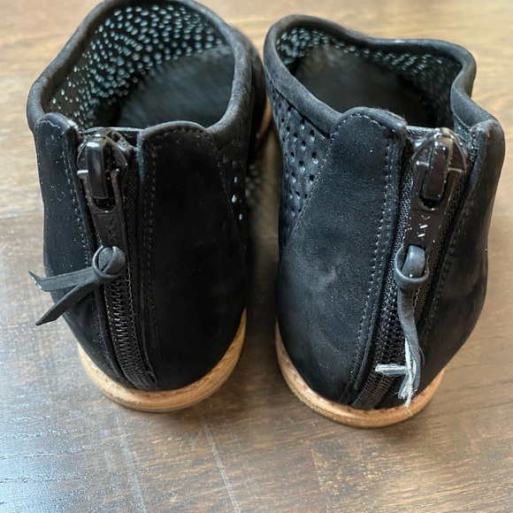 Stuart Weitzman Ankle Boots - Picture 3 of 4